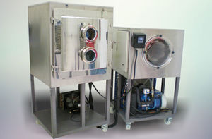 laboratory freeze dryer