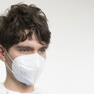 FFP2 respirator mask
