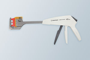 linear surgical stapler