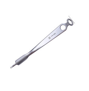 hip retractor