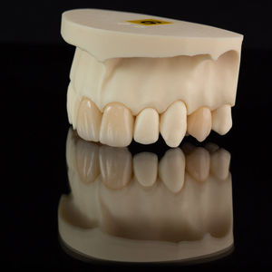 zirconia dental material