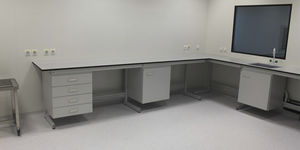 laboratory table