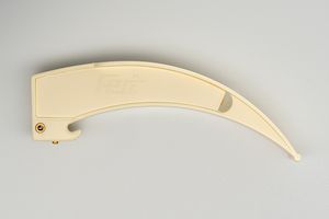 Macintosh laryngoscope blade