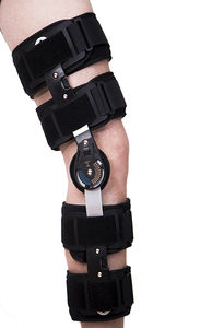 knee orthosis
