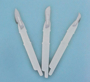 disposable surgical knife