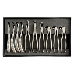 wisdom teeth dental extraction forceps