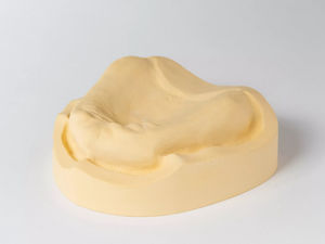 plaster dental material 1