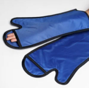 X-ray protective mittens