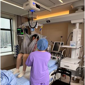 battery-operated patient lift