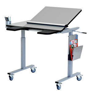 height-adjustable ergotherapy table 1
