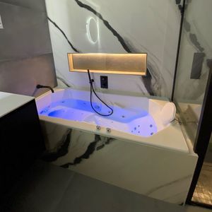 single-seater balneotherapy bathtub