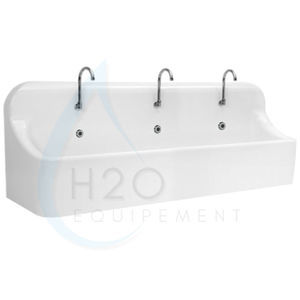 3-bay surgical sink