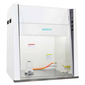 clean bench for the cosmetics industry