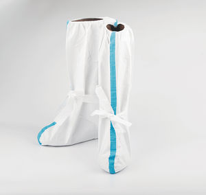 laboratory medical overboots 1