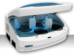 automatic biochemistry analyzer / for clinical diagnostic / benchtop / random access