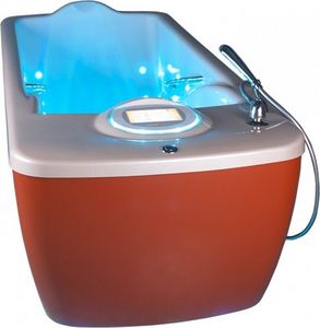 hydromassage bathtub with chromotherapy lamps