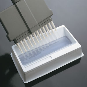 reagent reservoir
