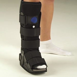 long walker boot / inflatable