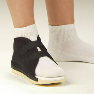 rigid sole post-operative shoes / adult