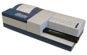 semi-automatic urine analyzer / human / bench-top
