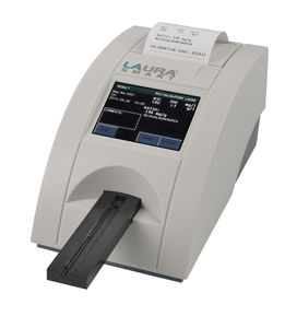 semi-automatic urine analyzer