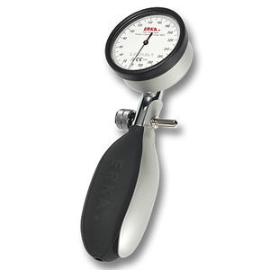 hand-held sphygmomanometer