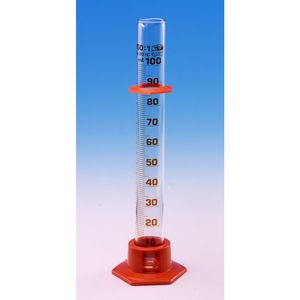 glass measuring cylinder