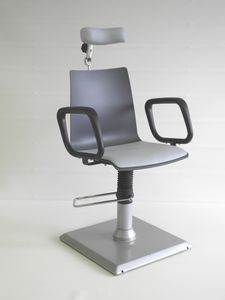 hydraulic dental chair