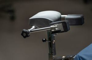 neurosurgery headrest 1