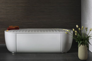 hydromassage bathtub with chromotherapy lamps