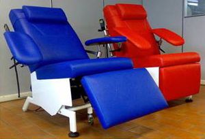 electric blood donor chair / 3-section / with legrest