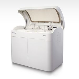 automatic clinical chemistry analyzer