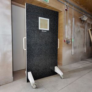 X-ray radiation shielding screen