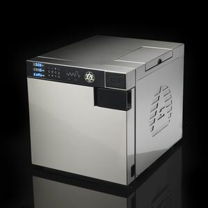 laboratory autoclave