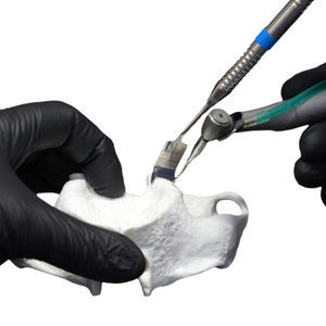 gingival retractor 1