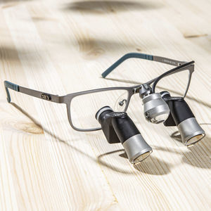 glasses-type surgical loupe 1