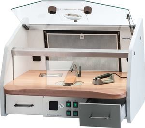 dental laboratory workstation with light 1