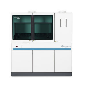 automated molecular biology analyzer
