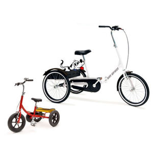 crank-propelled adaptative tricycle