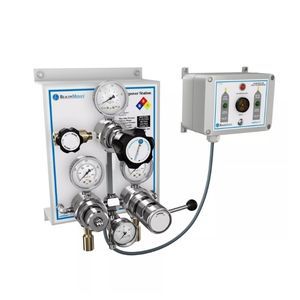 wall-mounted medical gas supply unit