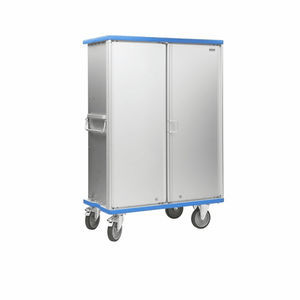 clean linen cabinet 1