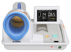 general medicine blood pressure monitor / automatic / arm / with built-in cuff