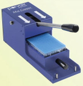 microplate capper