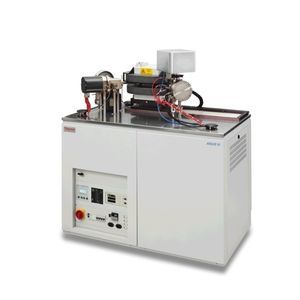 mass spectrometer
