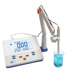 benchtop conductivity meter