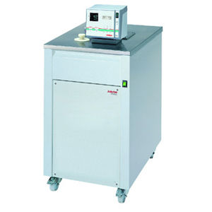 heating cryostatic bath / refrigerated / circulator / floor-standing