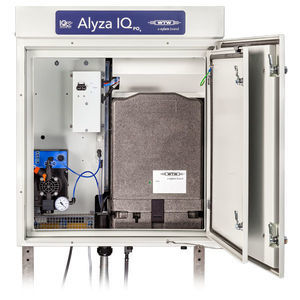 photometer with automatic calibration