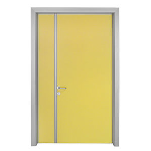 swing door