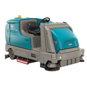 ride-on vacuum sweeper