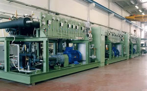 floor-standing laboratory chiller